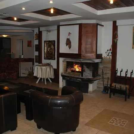 Aparthotel Edelweiss 3*