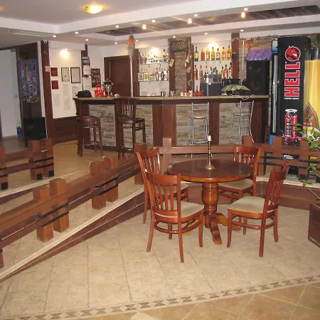 Edelweiss Апартхотел
