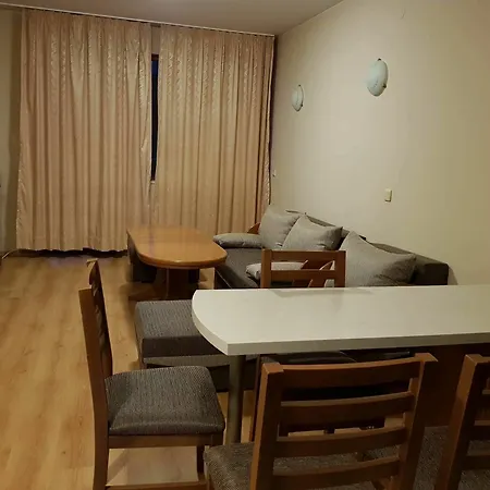 Edelweiss Aparthotel